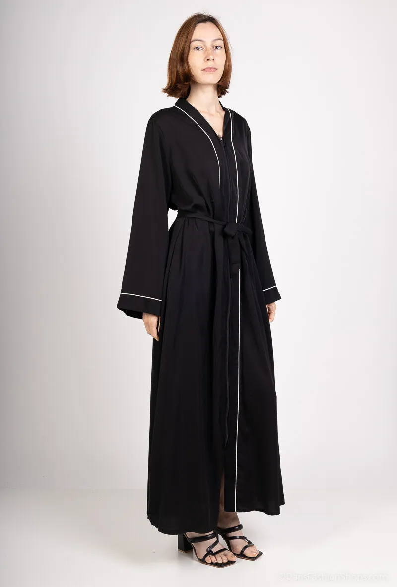 Schlichtes und elegantes Abaya-Kleid mit Reißverschluss